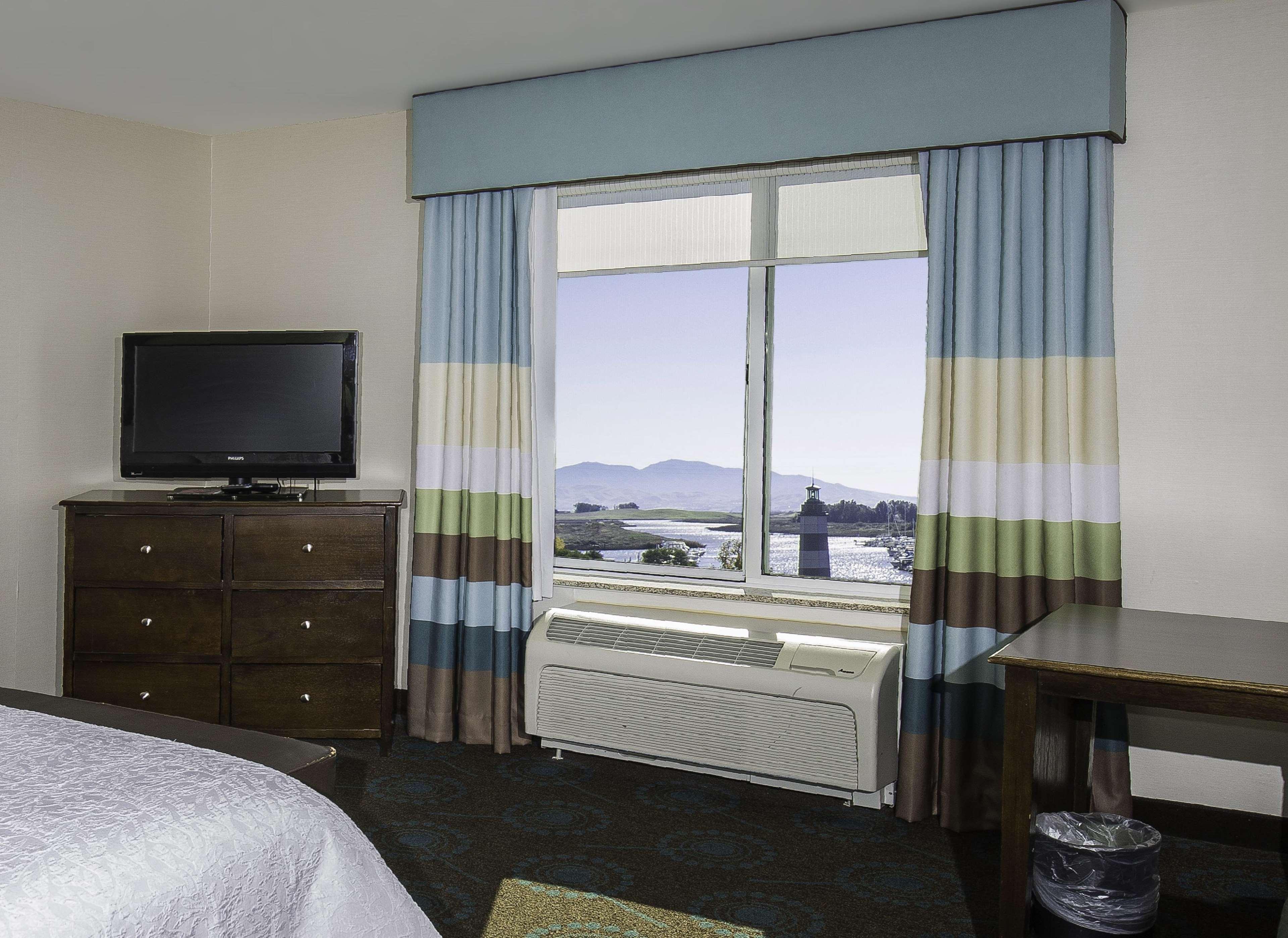 Hampton Inn & Suites Suisun City Waterfront Extérieur photo