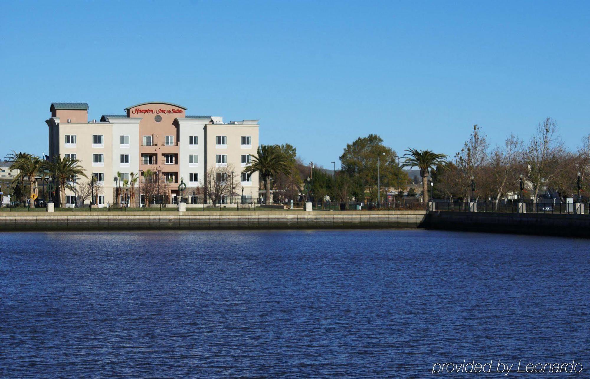 Hampton Inn & Suites Suisun City Waterfront Extérieur photo